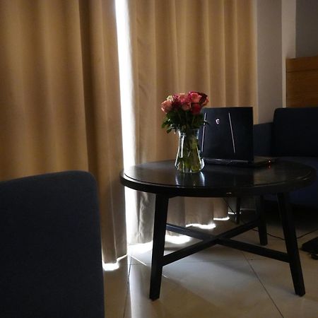 Mazeki Addis Boutique Hotel Exterior photo