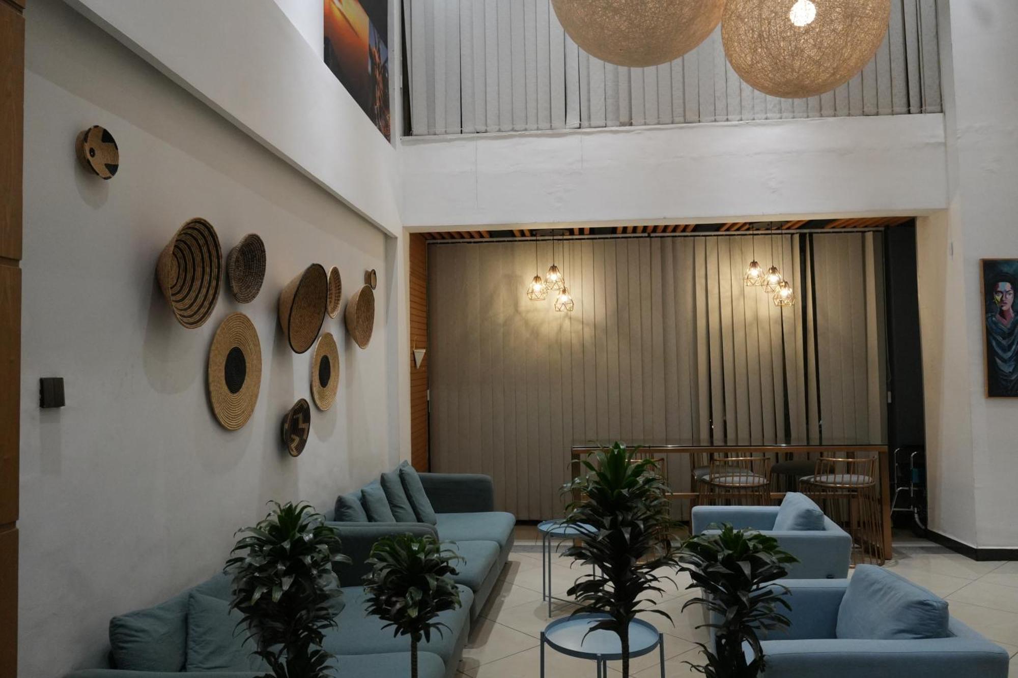 Mazeki Addis Boutique Hotel Exterior photo