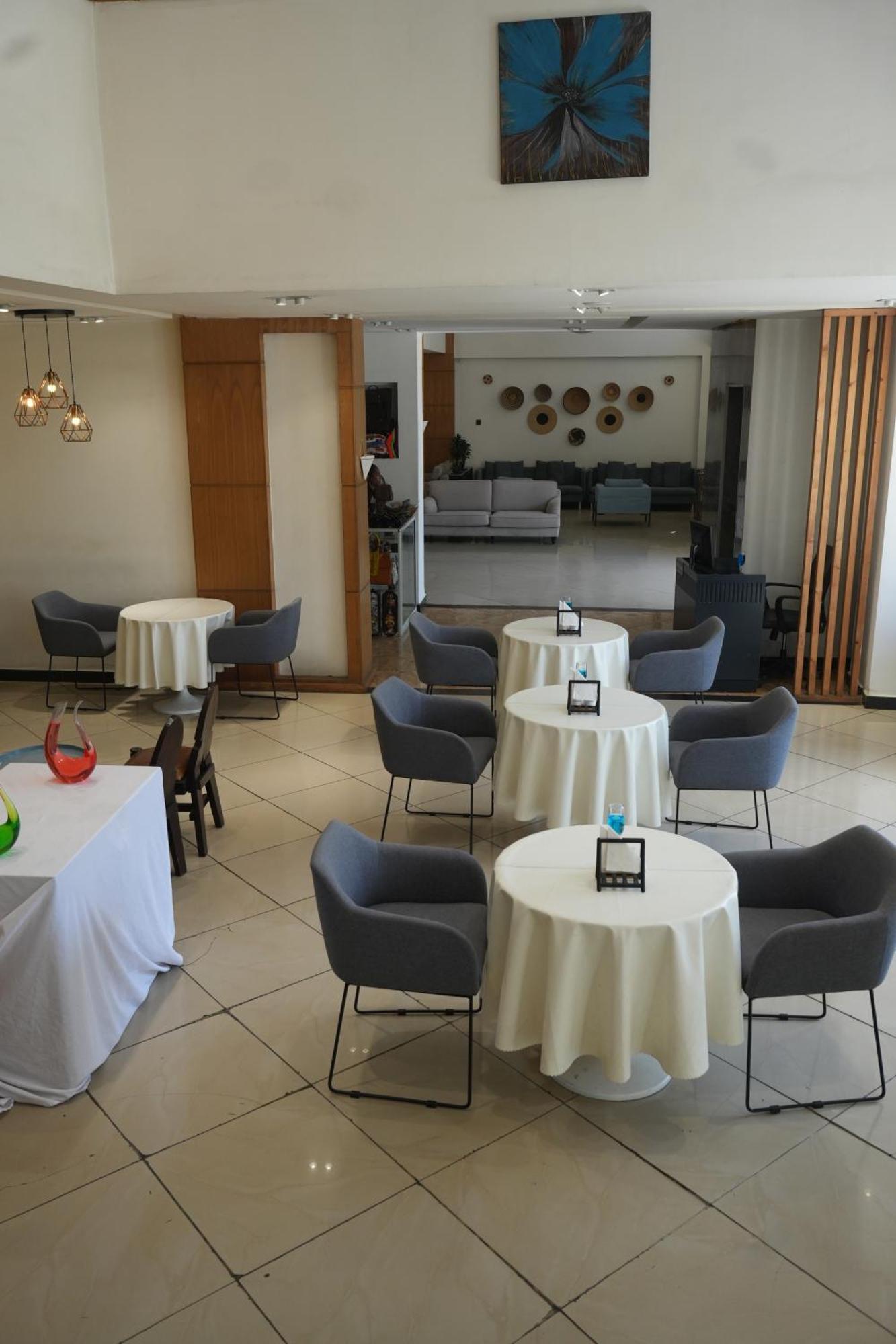 Mazeki Addis Boutique Hotel Exterior photo