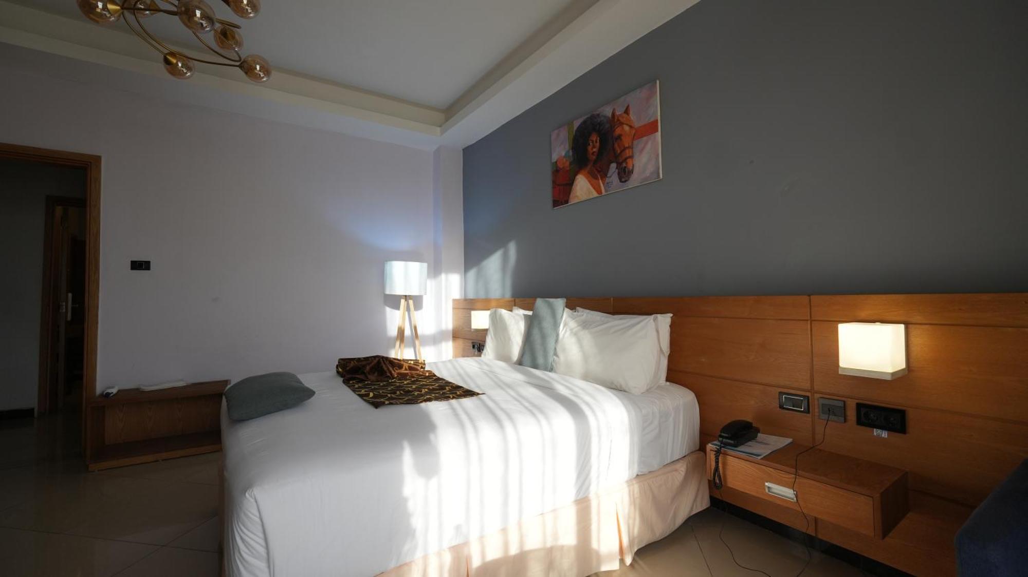 Mazeki Addis Boutique Hotel Exterior photo