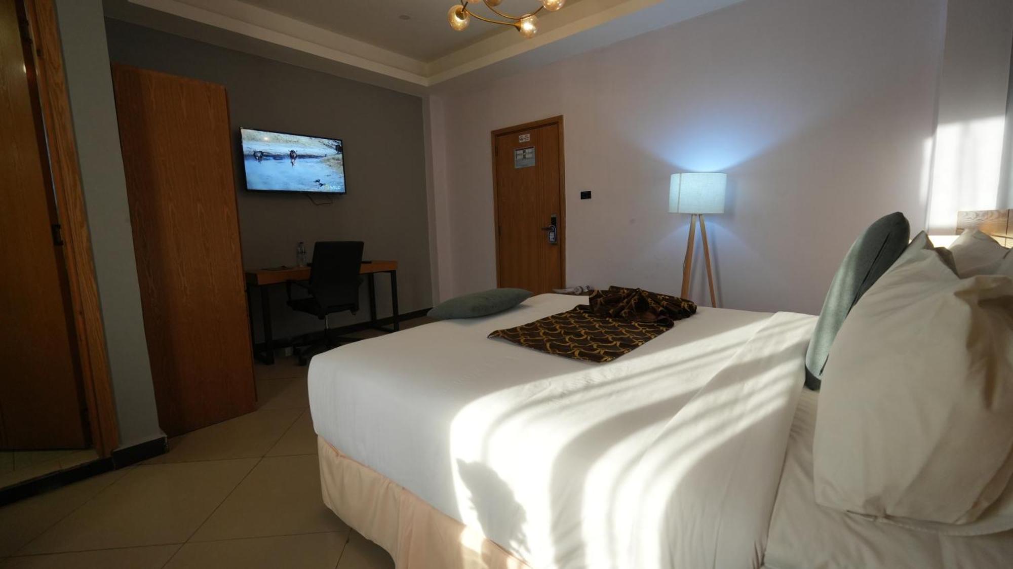 Mazeki Addis Boutique Hotel Exterior photo